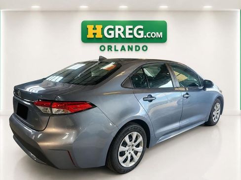 Used 2021 Toyota Corolla LE FWD image 6