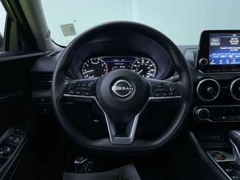 Used 2025 Nissan Sentra SV image 19