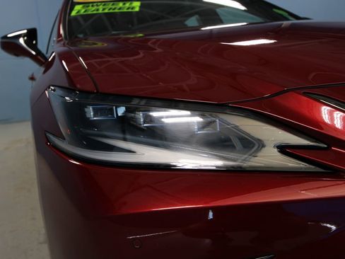 Used 2023 Lexus ES 350 F Sport image 41