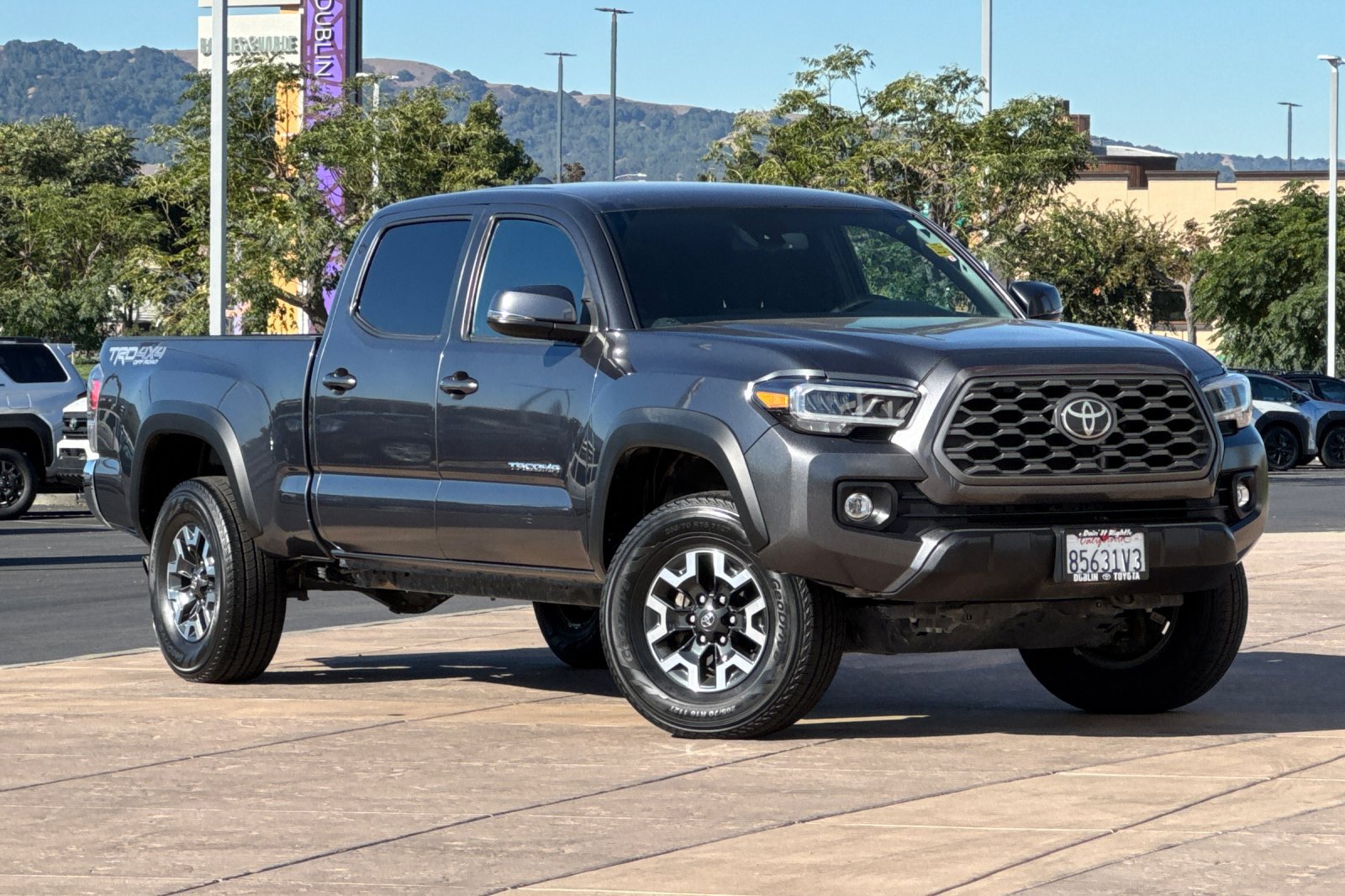 Certified 2023 Toyota Tacoma TRD Off-Road AWD/4WD image 2