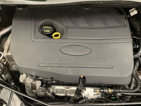Used 2017 Ford Escape SE w/ Equipment Group 201A AWD/4WD image 21