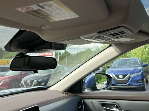 Certified 2023 Nissan Rogue SV w/ SV Premium B Package AWD/4WD image 22