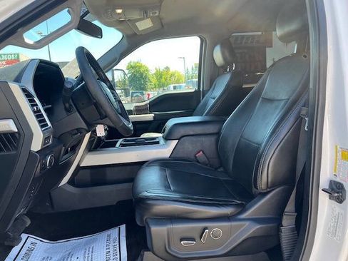 Used 2017 Ford F250 Lariat w/ Chrome Package image 10