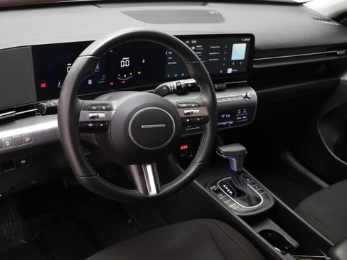 Used 2024 Hyundai Kona SEL AWD/4WD image 6