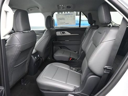 New 2026 Ford Explorer Active w/ Active Comfort Package image 11
