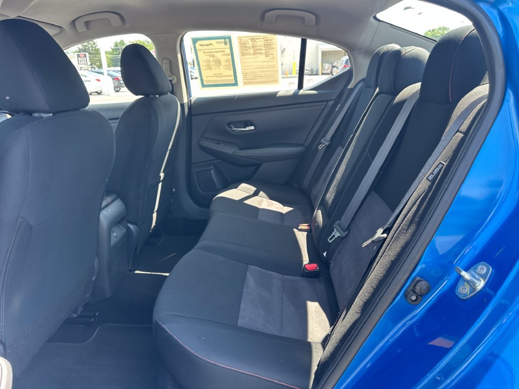 Used 2025 Nissan Sentra SR FWD image 17