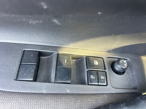 Used 2022 Toyota Corolla LE FWD image 24