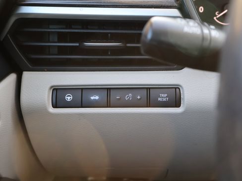 Used 2020 Nissan Altima 2.5 Platinum image 36