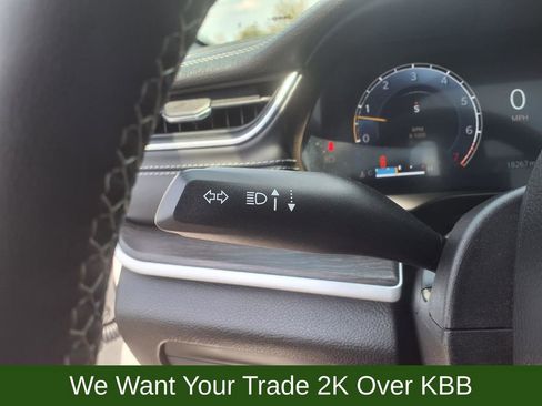 Used 2024 Jeep Grand Cherokee Limited w/ Black Appearance Package AWD/4WD image 25