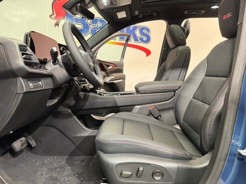 New 2026 Chevrolet Traverse Z71 w/ Driver Confidence Package AWD/4WD image 8