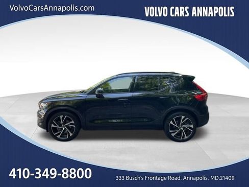 Certified 2022 Volvo XC40 T5 R-Design AWD/4WD image 4