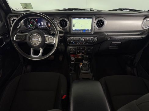 Used 2022 Jeep Wrangler Unlimited Rubicon 4xe AWD/4WD image 13
