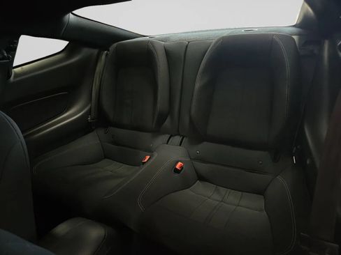 Used 2019 Ford Mustang Coupe RWD image 25
