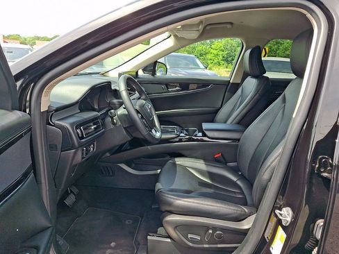 Certified 2023 Lincoln Nautilus AWD image 13