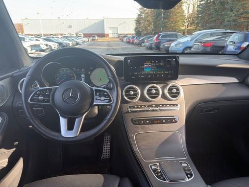 Used 2020 Mercedes-Benz GLC 300 4MATIC image 16