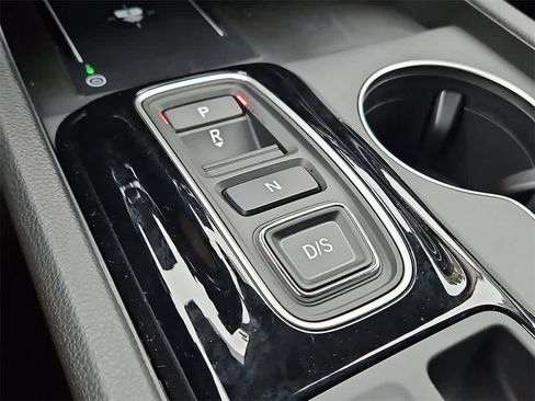 Used 2025 Honda Pilot EX-L image 13