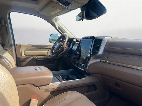 Used 2022 RAM 2500 Limited image 15