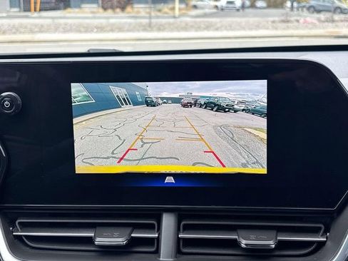 Used 2024 Chevrolet Trax RS w/ Driver Confidence Package image 24