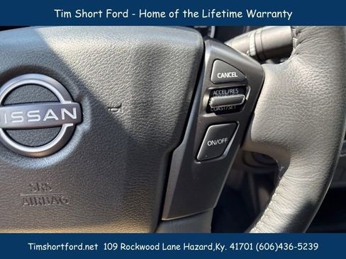 Used 2024 Nissan Frontier SL image 32