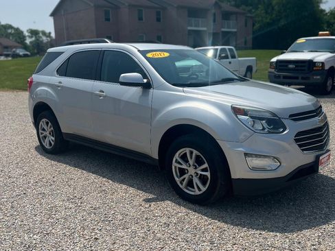 Used 2017 Chevrolet Equinox LT w/ Convenience Package FWD image 1