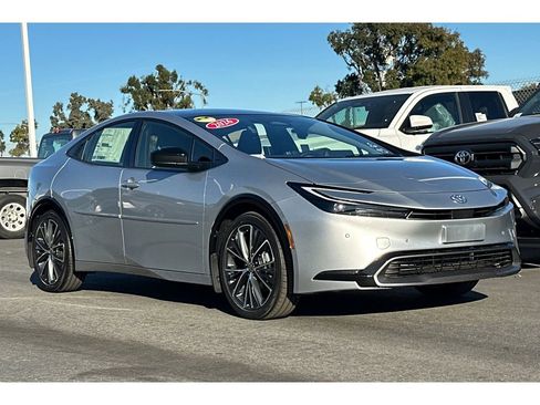 New 2026 Toyota Prius XLE image 2