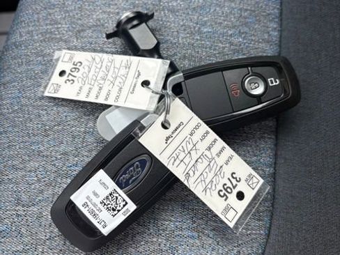 New 2026 Ford Maverick XLT image 6