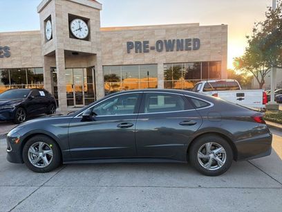 Used 2023 Hyundai Sonata SE w/ Preferred Accessory Package