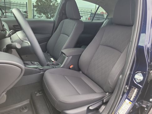 Certified 2025 Toyota Corolla LE image 19