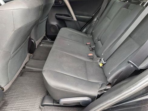 Used 2018 Toyota RAV4 LE w/ All Weather Liner Package AWD/4WD image 26