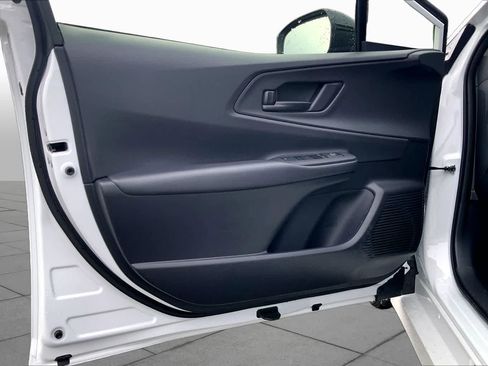 New 2026 Toyota Prius Plug-In Hybrid FWD image 10