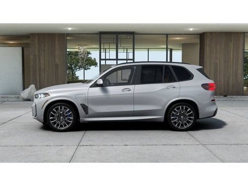 New 2026 BMW X5 xDrive50e w/ M Sport Package AWD/4WD image 4
