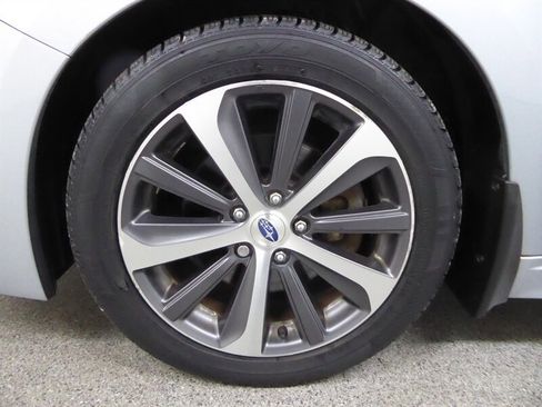 Used 2015 Subaru Legacy 3.6R Limited image 35