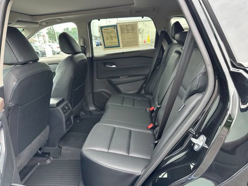 Used 2023 Nissan Rogue SV w/ SV Premium B Package AWD/4WD image 17