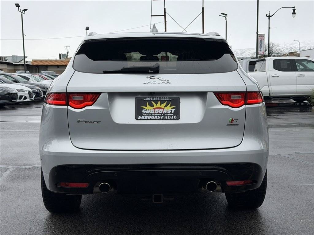 Used 2017 Jaguar F-PACE S AWD/4WD image 6