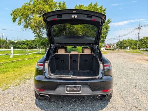 Used 2020 Porsche Macan AWD/4WD image 13