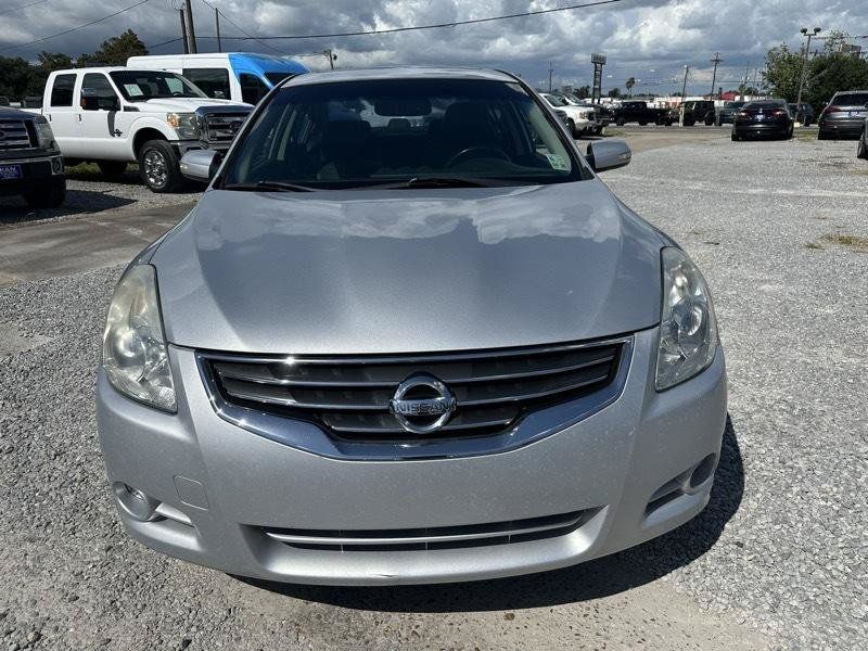 Used 2010 Nissan Altima 2.5 SL w/ SL Pkg FWD image 6