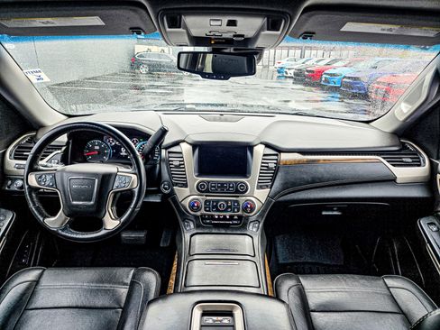 Used 2018 GMC Yukon XL Denali w/ Denali Ultimate Package image 17