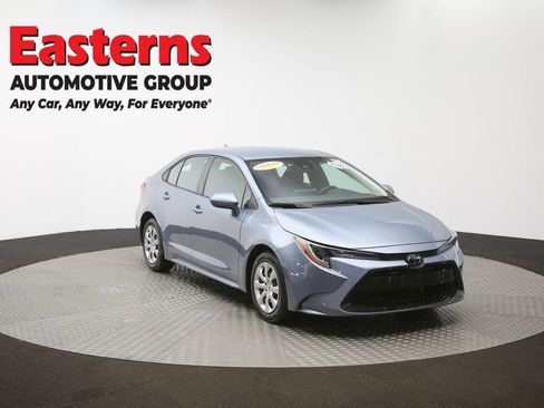 Used 2022 Toyota Corolla LE image 45