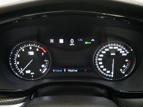 Used 2021 Cadillac XT5 Sportv AWD/4WD image 2