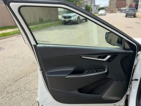 Used 2022 Kia EV6 Wind w/ Wind Technology Package AWD/4WD image 16