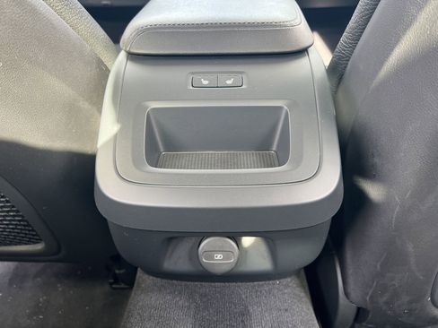 Used 2024 Volvo S60 B5 Plus image 19