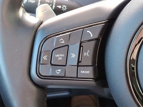 Used 2023 Jaguar F-TYPE P450 image 14