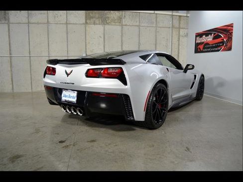 Used 2019 Chevrolet Corvette Grand Sport w/ Grand Sport Heritage Package RWD image 7