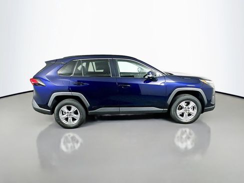 Used 2022 Toyota RAV4 XLE w/ Convenience Package image 8