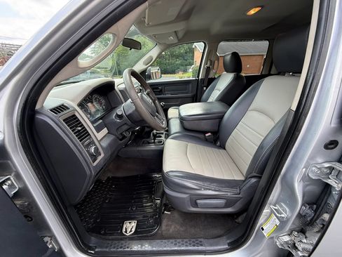 Used 2012 RAM 3500 ST w/ ST Decor Group AWD/4WD image 16