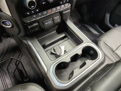 Used 2019 Chevrolet Silverado 1500 LTZ image 24