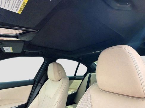 New 2025 BMW 330i Sedan w/ Convenience Package RWD image 27