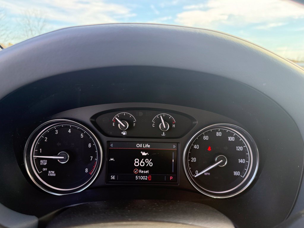 Used 2024 Buick Enclave Essence AWD/4WD image 35