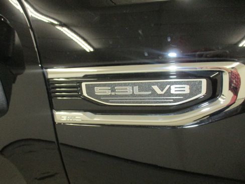 New 2026 GMC Sierra 1500 SLT w/ SLT Premium Package AWD/4WD image 5