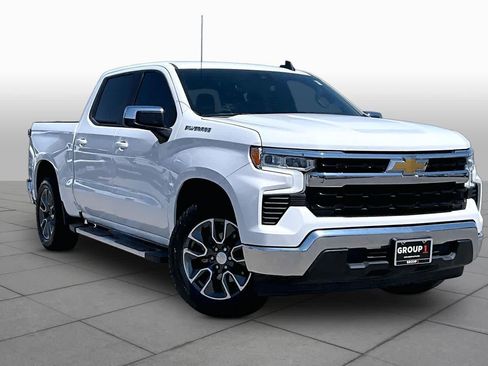Used 2023 Chevrolet Silverado 1500 LT w/ Protection Package RWD image 3